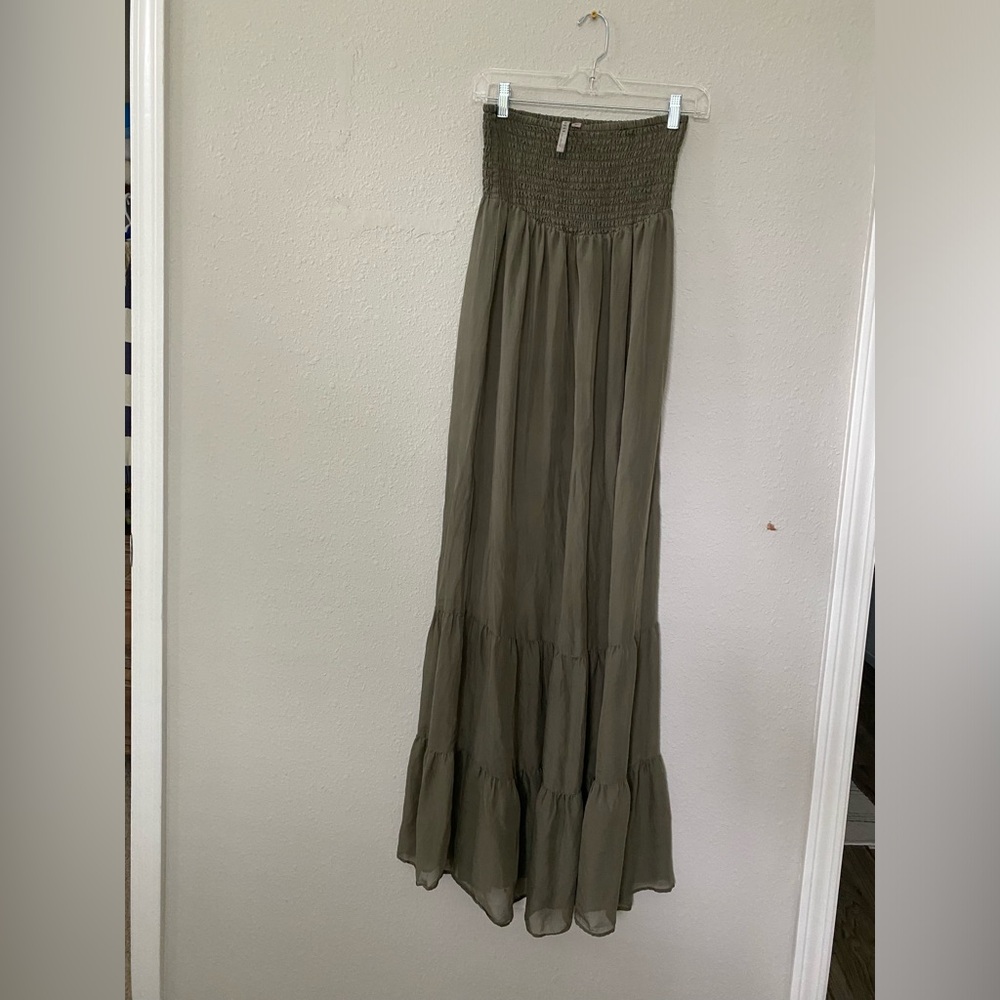 Guess strapless, sheer bottom casual dress